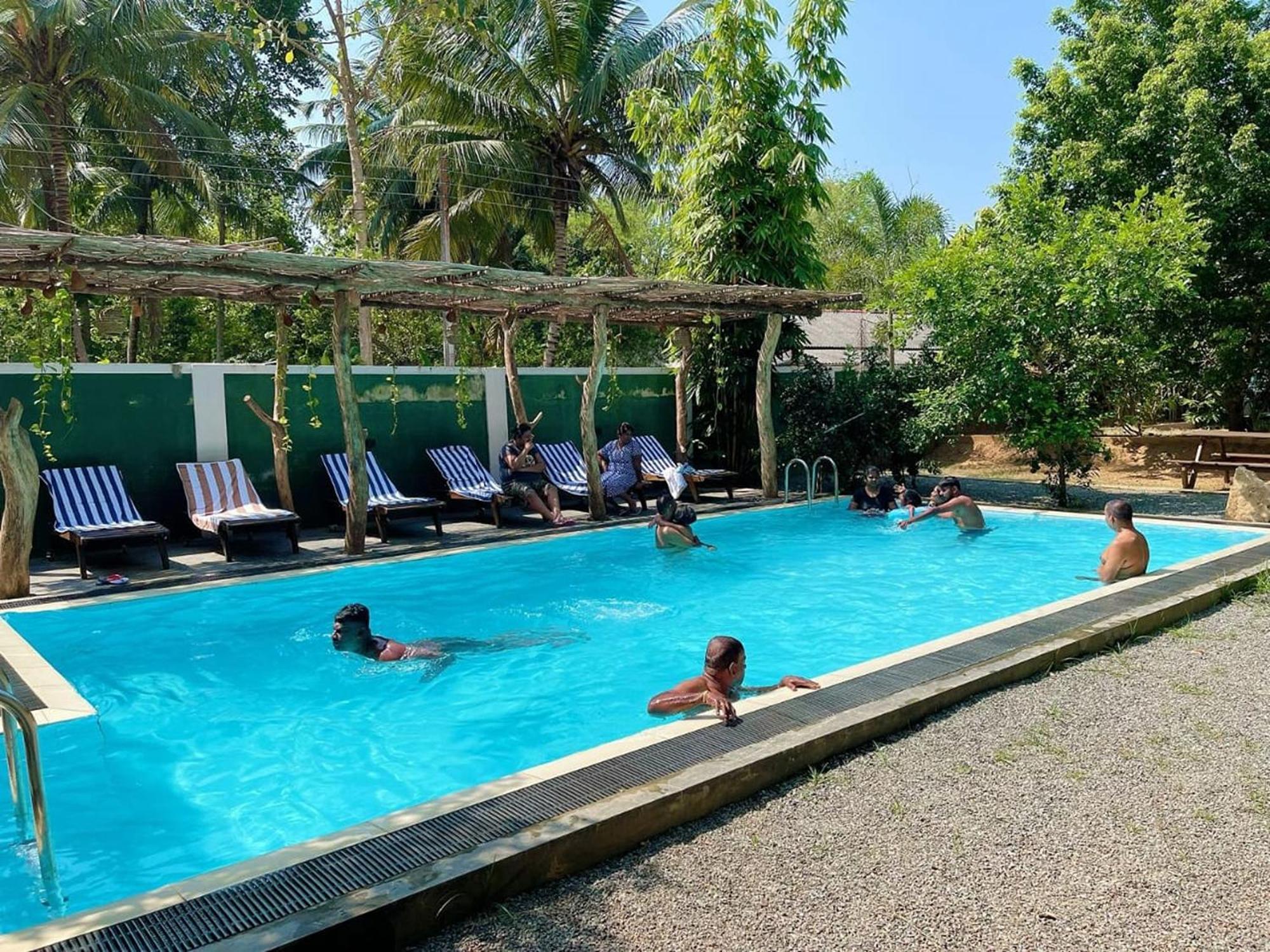 Lily Resort อุดาวาลาเว ภายนอก รูปภาพ